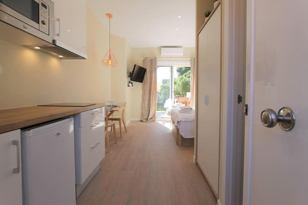 Petit Bijou - Beach Apartment III Кастельдефельс Экстерьер фото